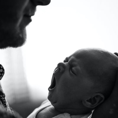 5 tips on how dad can bond with your newborn